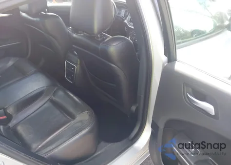 2019 Dodge Charger Sxt Rwd z USA, uszkodzony, nr VIN 2C3CDXBG0KH695250